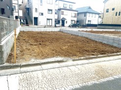 ～現地写真～　閑静な住宅街です。