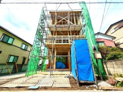 ～南2面バルコニー～南西角地なので陽当り良好ですよ♪