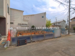 川口市鳩ヶ谷本町１丁目