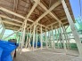 ～ただいま建築中です～大工さんが責任をもって一生懸命に建てています！　建築中の現地や、当社施工例のご見学はお気軽にお問い合わせください！