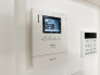 録画機能付きで不在時の訪問者も確認できる防犯面にも配慮したインターホンです。