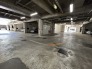地下駐車場２
