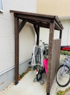 ～自転車置き場♪～大工さんの作った屋根付き駐輪場です♪