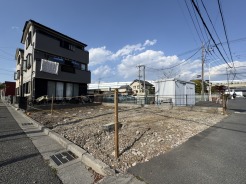 ~南西角地~東側も建物が無いので、3方向角地のような解放感がございます!