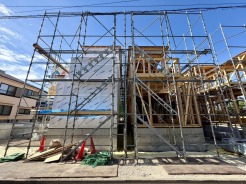 『敷地30坪×整形地×南向き』の物件。区画整理で街並みが整った立地です。