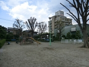 行衛屋敷裏公園
